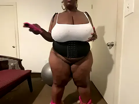 mollyflwers – webcam model profile photo Image 3