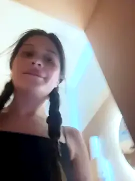 Micky_Muffin – webcam model profile photo Image 7