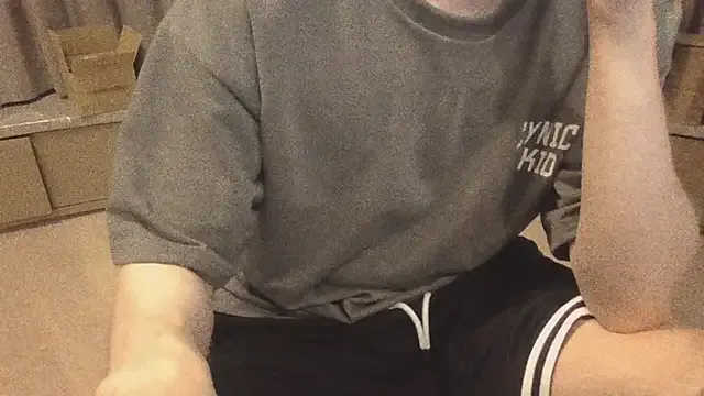 AAASuck – webcam model profile photo Image 10