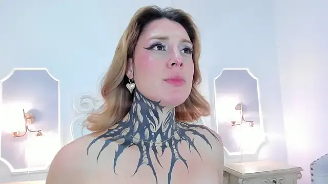 Latinaebony69 – webcam model profile photo Image 12