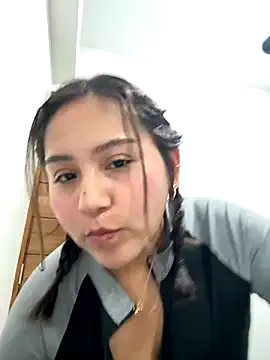 Tanisha-1 – webcam model profile photo Image 14