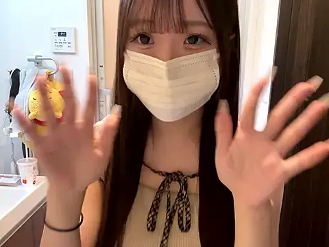 D-033 – webcam model profile photo Image 8