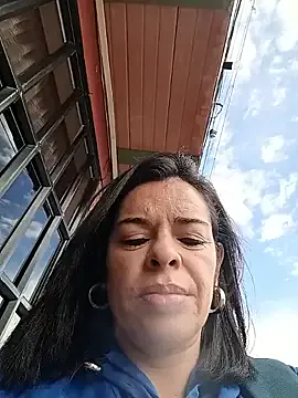 MissLMrJ – webcam model profile photo Image 12