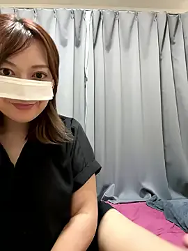 Yui-Ch – webcam model profile photo Image 18