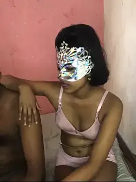 Runarunapi – webcam model profile photo Image 13