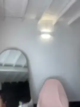 CurlyElisa – webcam model profile photo Image 4