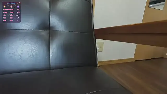 Yaya--728 – webcam model profile photo Image 12