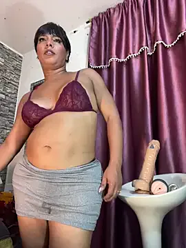 IORio2 – webcam model profile photo Image 19