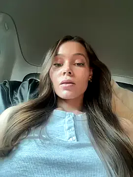 Runarunapi – webcam model profile photo Image 19