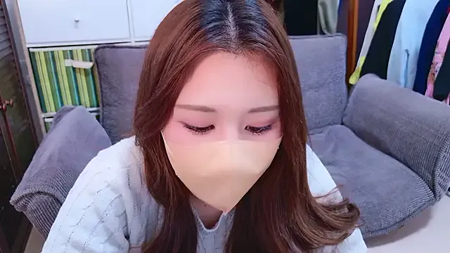 SweetBunnyGF – webcam model profile photo Image 11