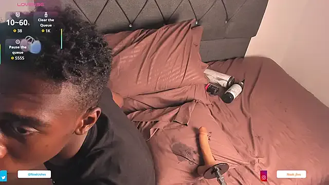 Runarunapi – webcam model profile photo Image 12