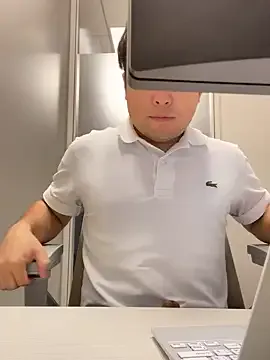 Runarunapi – webcam model profile photo Image 15