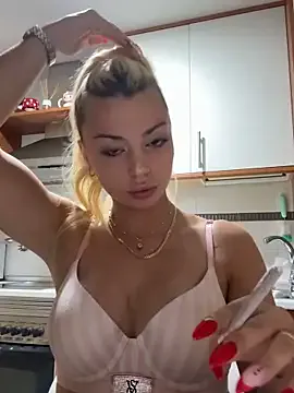 winter11 – webcam model profile photo Image 5