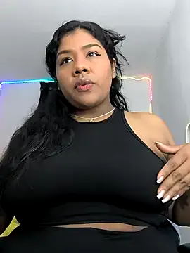 lavetax – webcam model profile photo Image 15