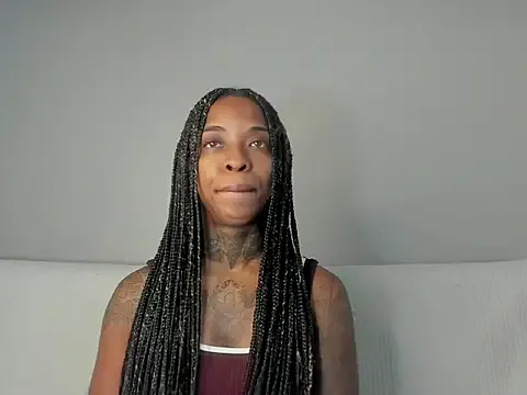 Runarunapi – webcam model profile photo Image 16