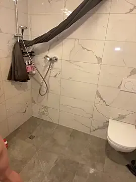 Ema_japanese – webcam model profile photo Image 11