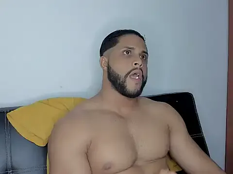 Runarunapi – webcam model profile photo Image 16