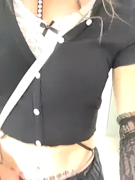 _gummies15 – webcam model profile photo Image 4