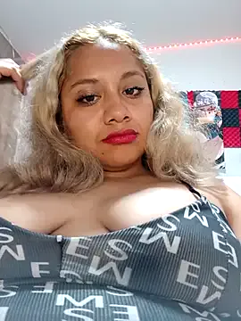_meganmeow_ – webcam model profile photo Image 10