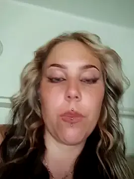 mollyflwers – webcam model profile photo Image 12