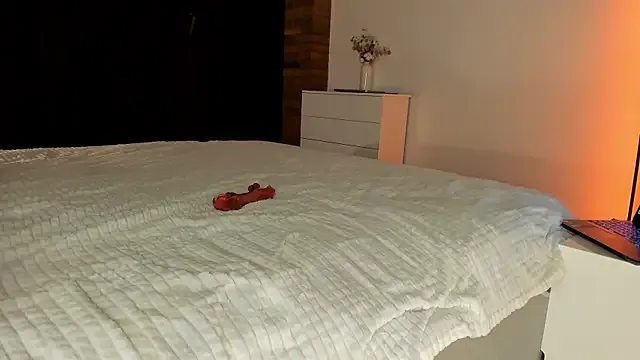 Runarunapi – webcam model profile photo Image 19