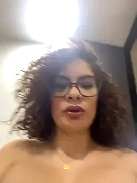 winter11 – webcam model profile photo Image 2