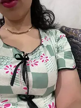 soficb – webcam model profile photo Image 2