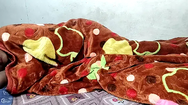 Mia-Minou – webcam model profile photo Image 9