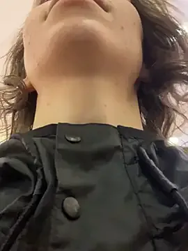 Runarunapi – webcam model profile photo Image 15