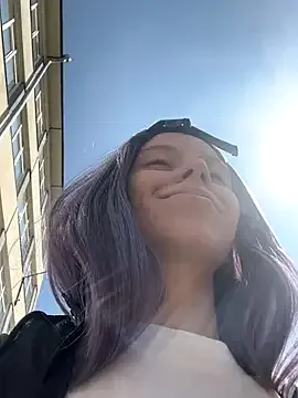 Runarunapi – webcam model profile photo Image 4