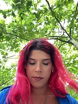 Runarunapi – webcam model profile photo Image 6