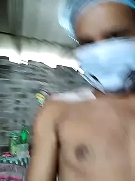 Runarunapi – webcam model profile photo Image 12