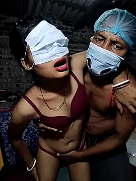 Runarunapi – webcam model profile photo Image 8