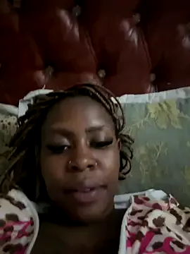 lucie_mehott – webcam model profile photo Image 5
