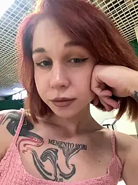 luckymila – webcam model profile photo Image 4