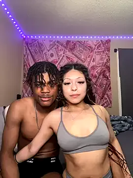 luvlivvyy – webcam model profile photo Image 14