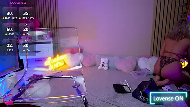 Runarunapi – webcam model profile photo Image 11