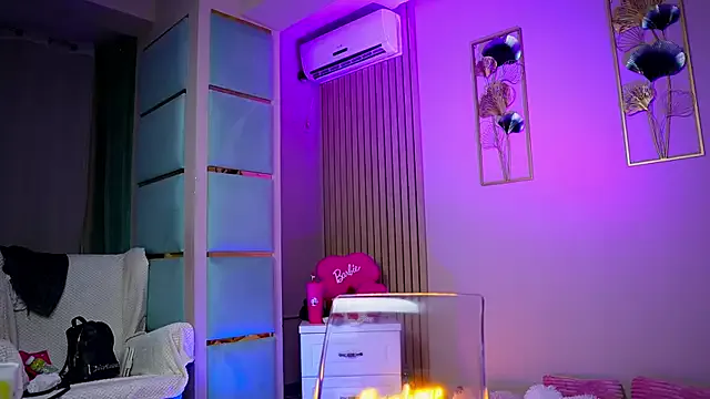 Runarunapi – webcam model profile photo Image 16