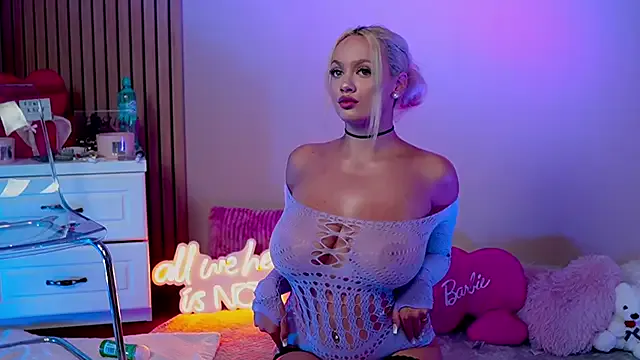 Runarunapi – webcam model profile photo Image 9