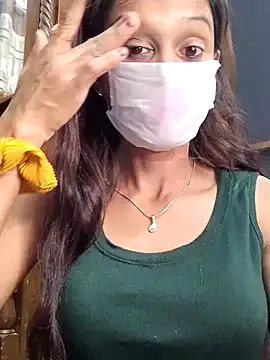 Runarunapi – webcam model profile photo Image 15