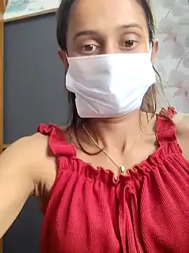 Runarunapi – webcam model profile photo Image 3