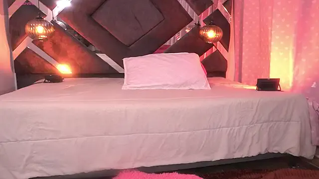 plump_bums live broadcast Image 2