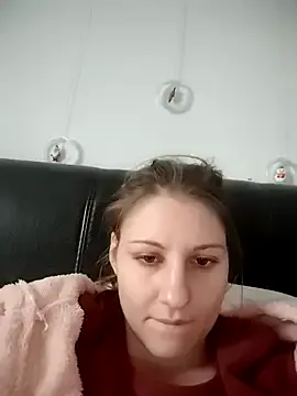 Runarunapi – webcam model profile photo Image 15