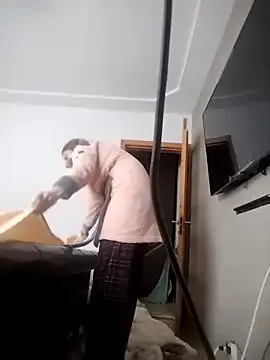 Runarunapi – webcam model profile photo Image 5