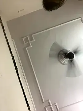 Runarunapi – webcam model profile photo Image 9