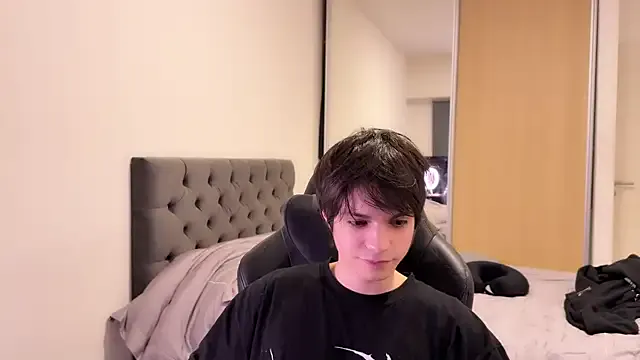 aliii1123 – webcam model profile photo Image 3