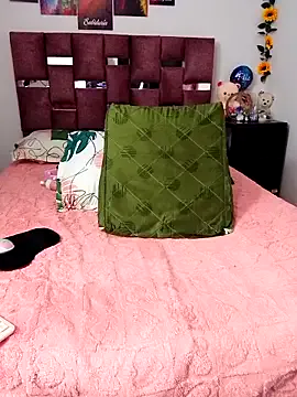 Selenaaaaa- – webcam model profile photo Image 12