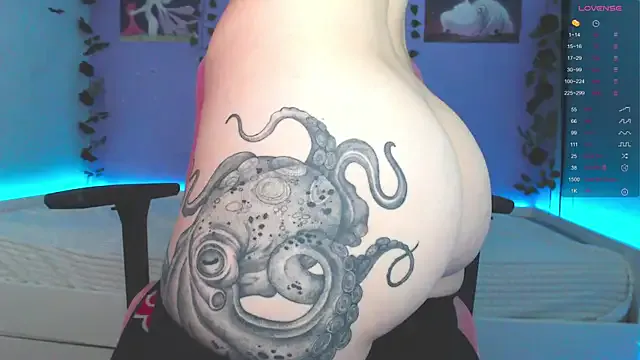 Runarunapi – webcam model profile photo Image 13