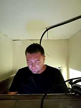 Runarunapi – webcam model profile photo Image 18