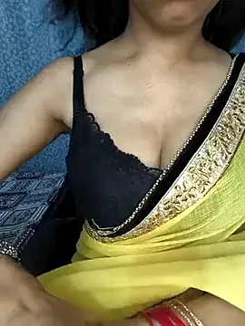 mia_dynasty – webcam model profile photo Image 2